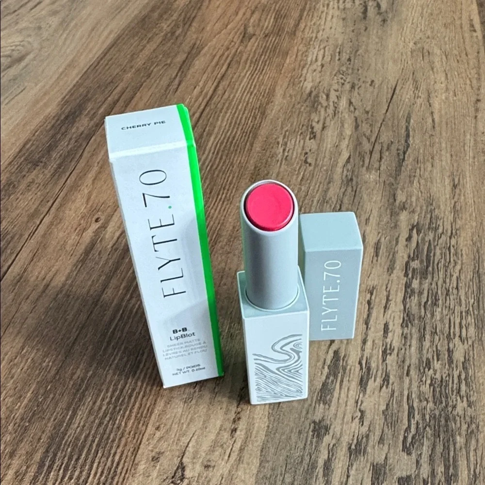 FLYTE 70 B+ B Lipblot shade Cherry Pie